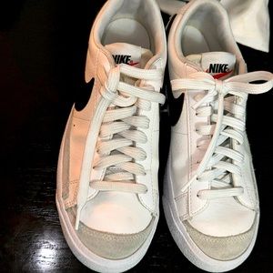 Nike Blazer Low '77